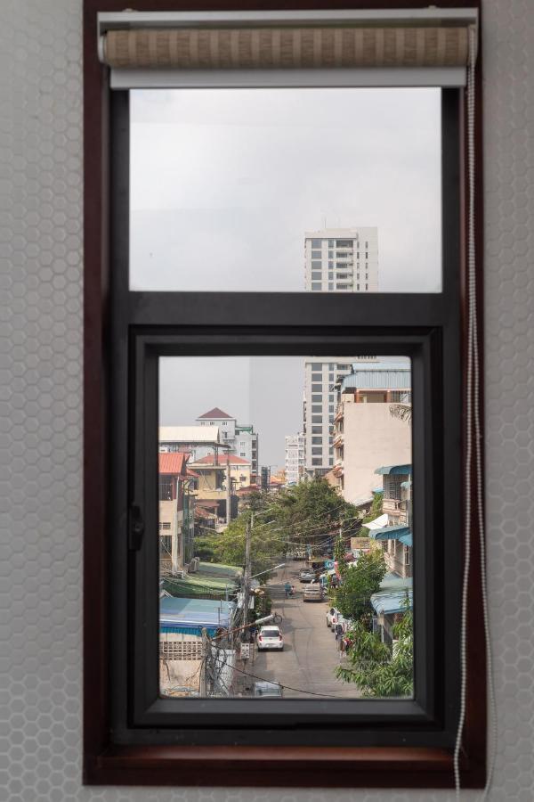 La Chronique Hotel Phnom Penh Eksteriør billede